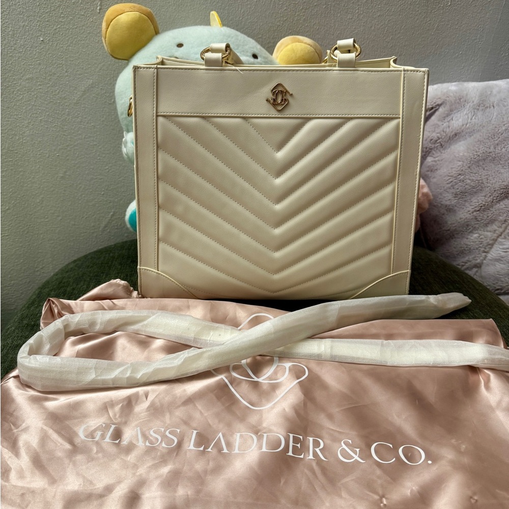 Glassladder & Co Everly Tote in crème + gold, medium